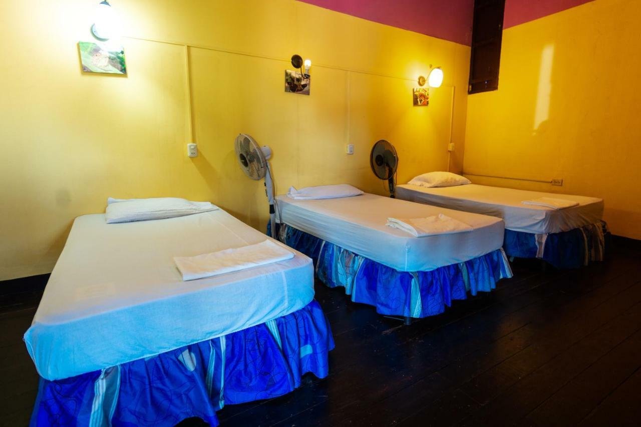 Hostal Lazybones Leon Room photo